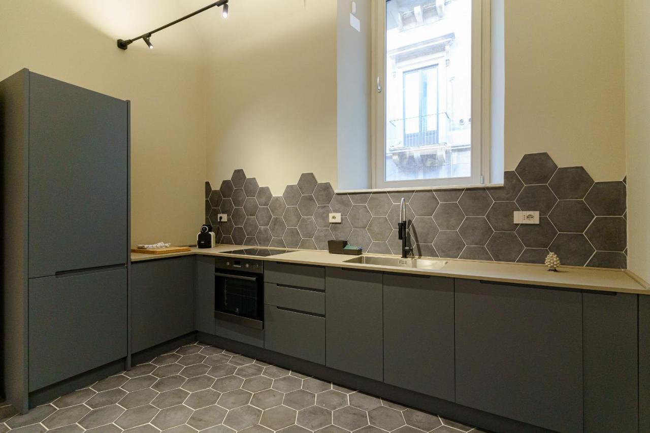 קטאניה Crociferi Luxury Apartment מראה חיצוני תמונה